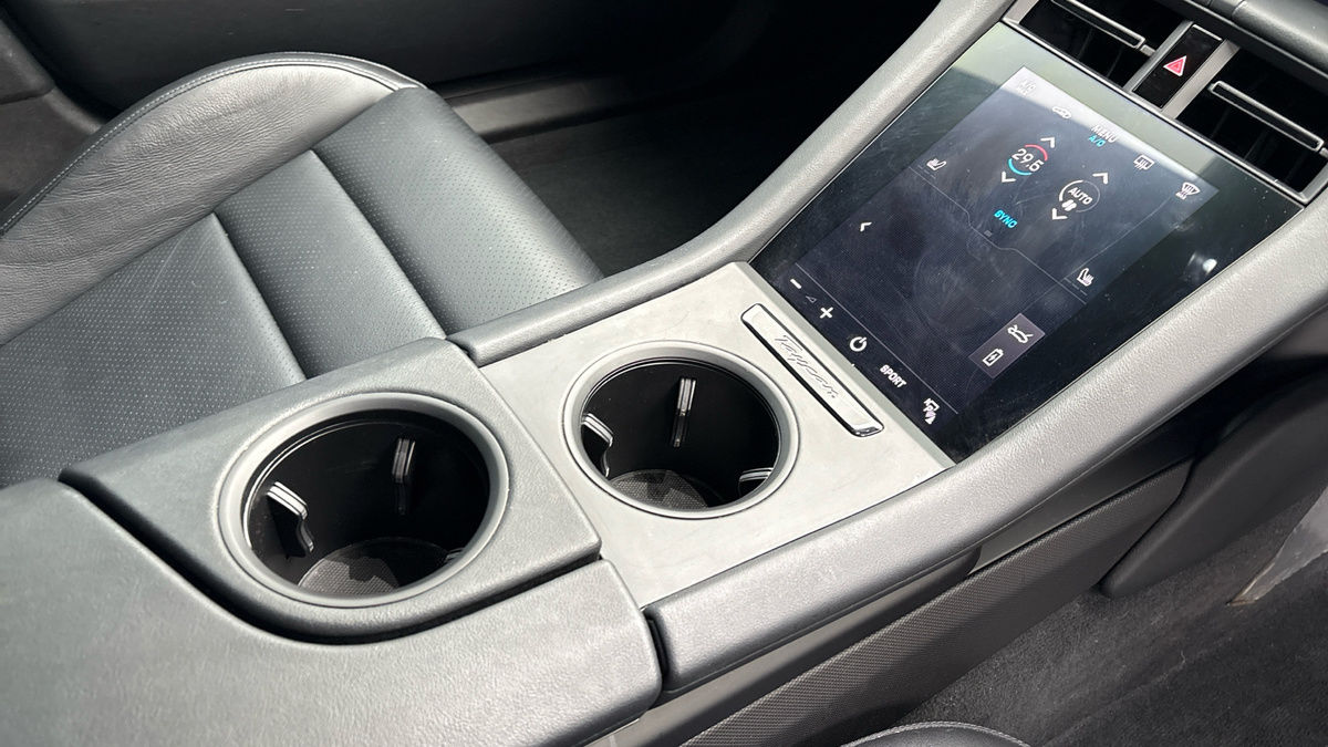 Used Porsche Taycan 2022 for sale - 76821419: Photo 18