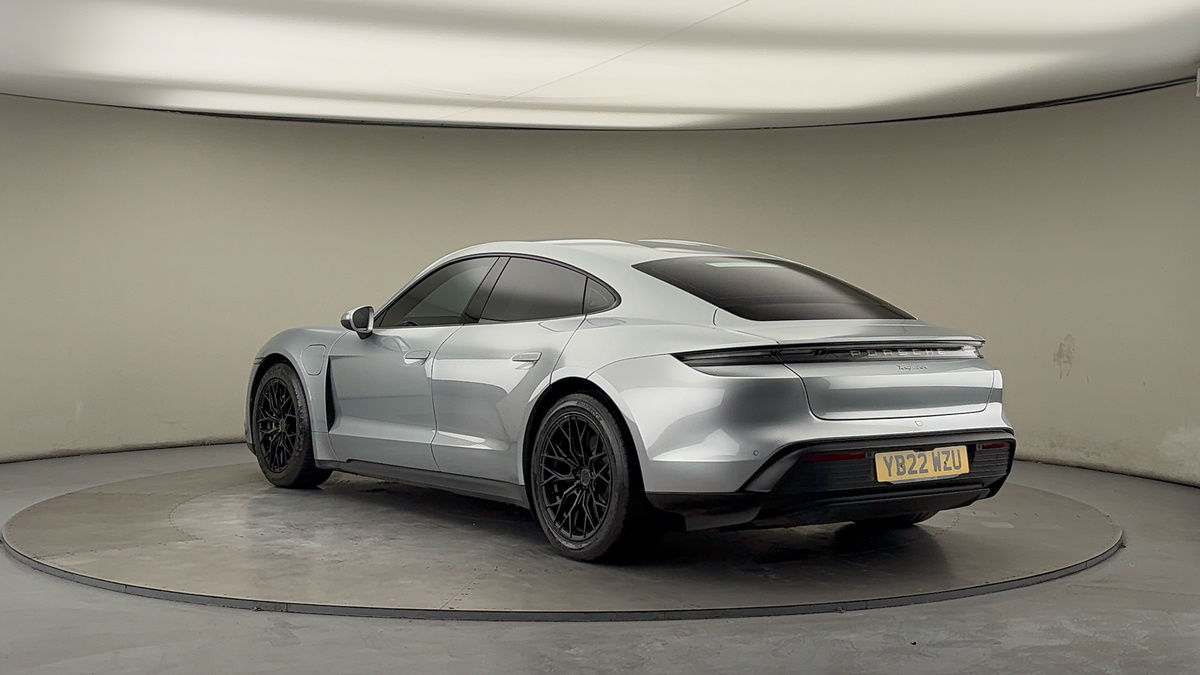 Used Porsche Taycan 2022 for sale - 76821419: Photo 2