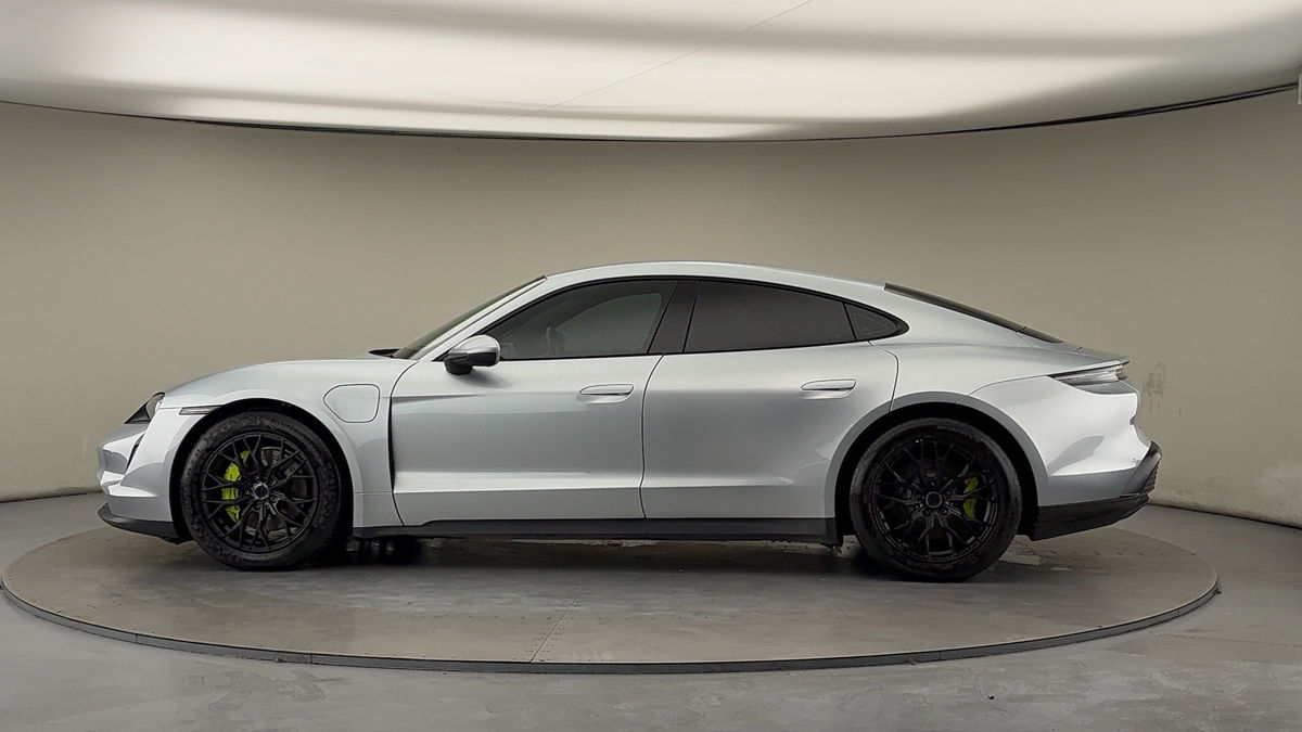 Used Porsche Taycan 2022 for sale - 76821419: Photo 27