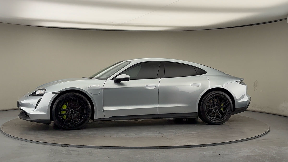 Used Porsche Taycan 2022 for sale - 76821419: Photo 28