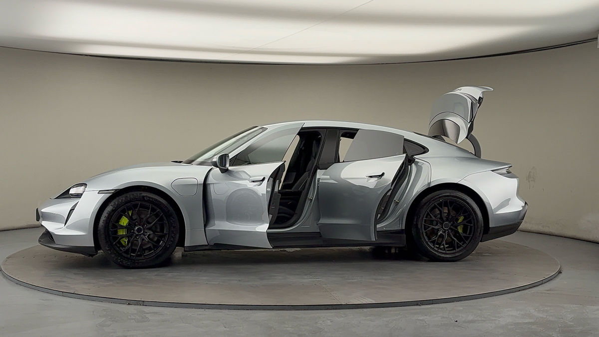 Used Porsche Taycan 2022 for sale - 76821419: Photo 47