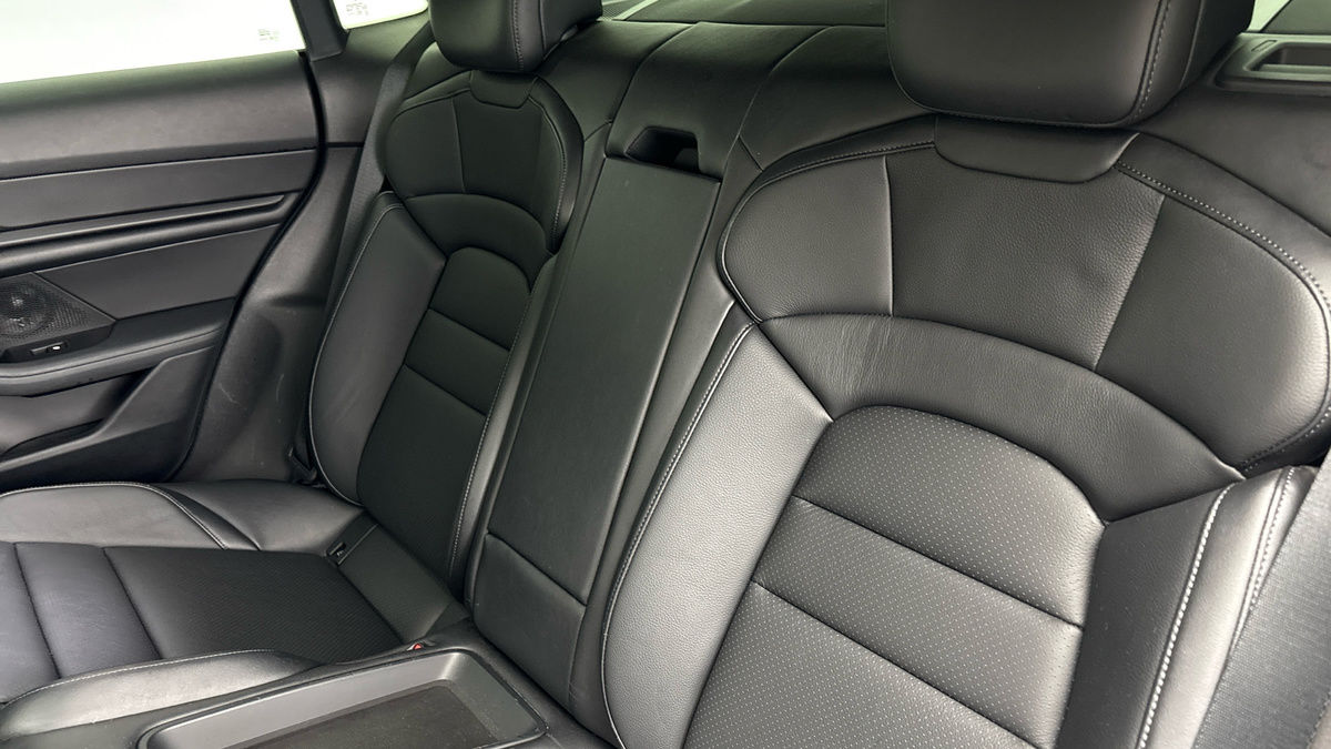 Used Porsche Taycan 2022 for sale - 76821419: Photo 8