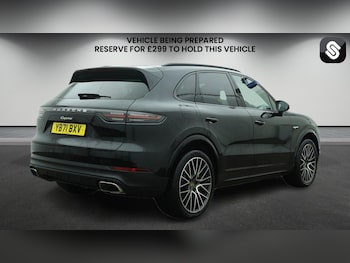 Used Porsche Cayenne 2022 for sale - 78960304: Photo