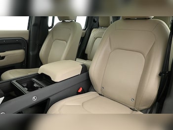 Used Land Rover Defender 110 2022 for sale - 75276736: Photo