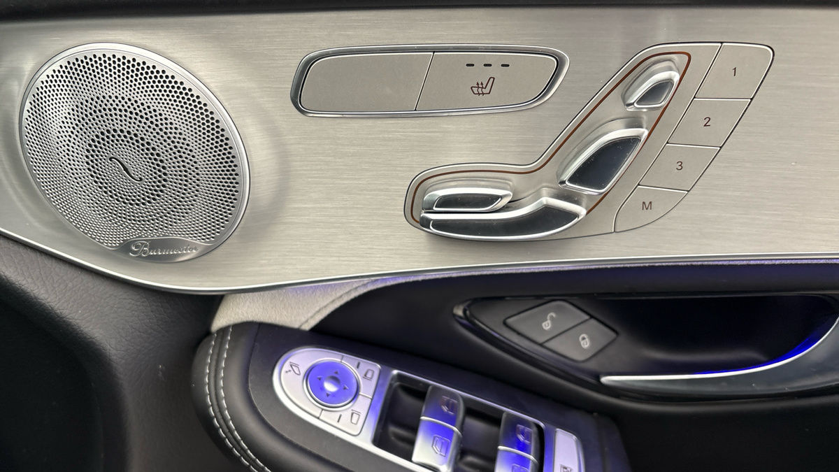 Used Mercedes-Benz GLC 2020 for sale - 76570851: Photo 30