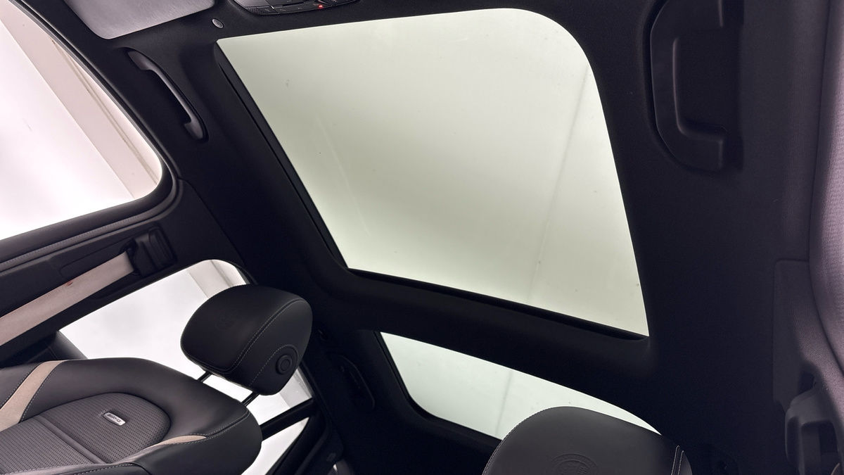 Used Mercedes-Benz GLC 2020 for sale - 76570851: Photo 6