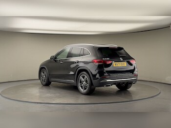 Used Mercedes-Benz GLA 2021 for sale - 76334559: Photo 2