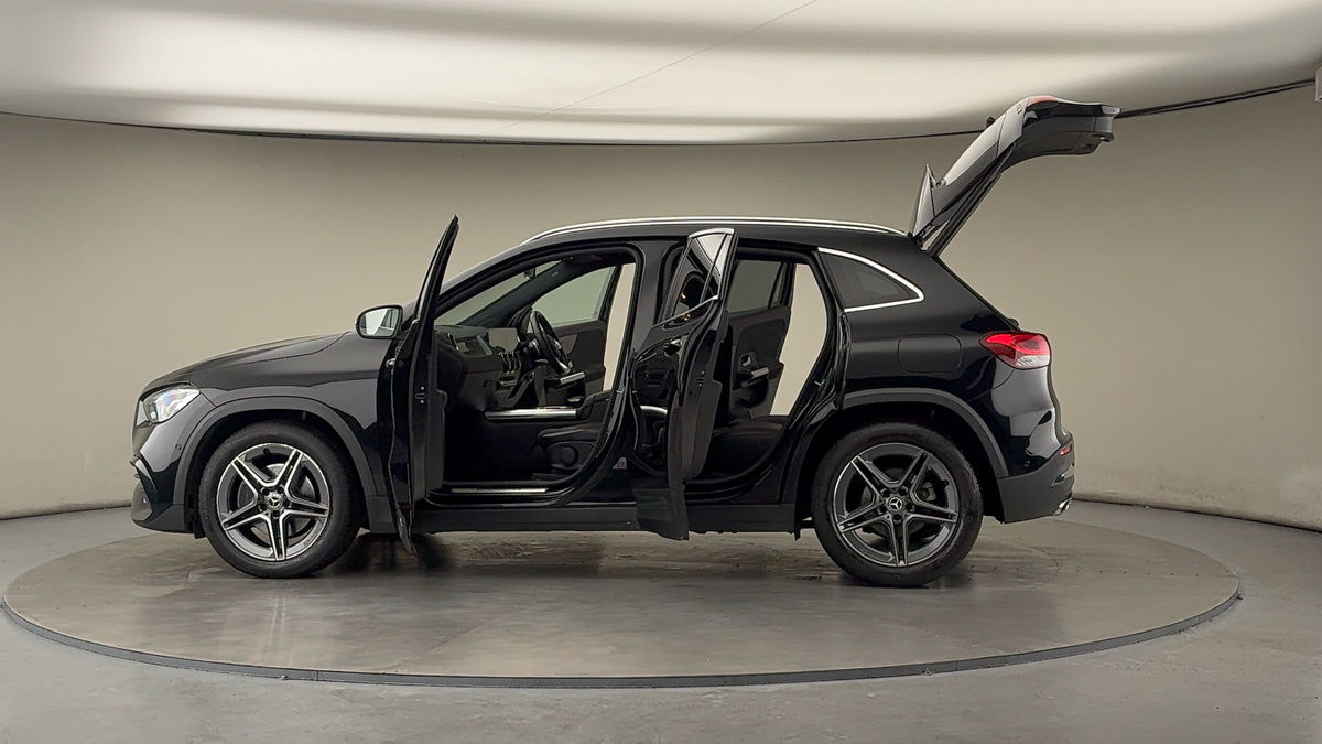 Used Mercedes-Benz GLA 2021 for sale - 76334559: Photo 46