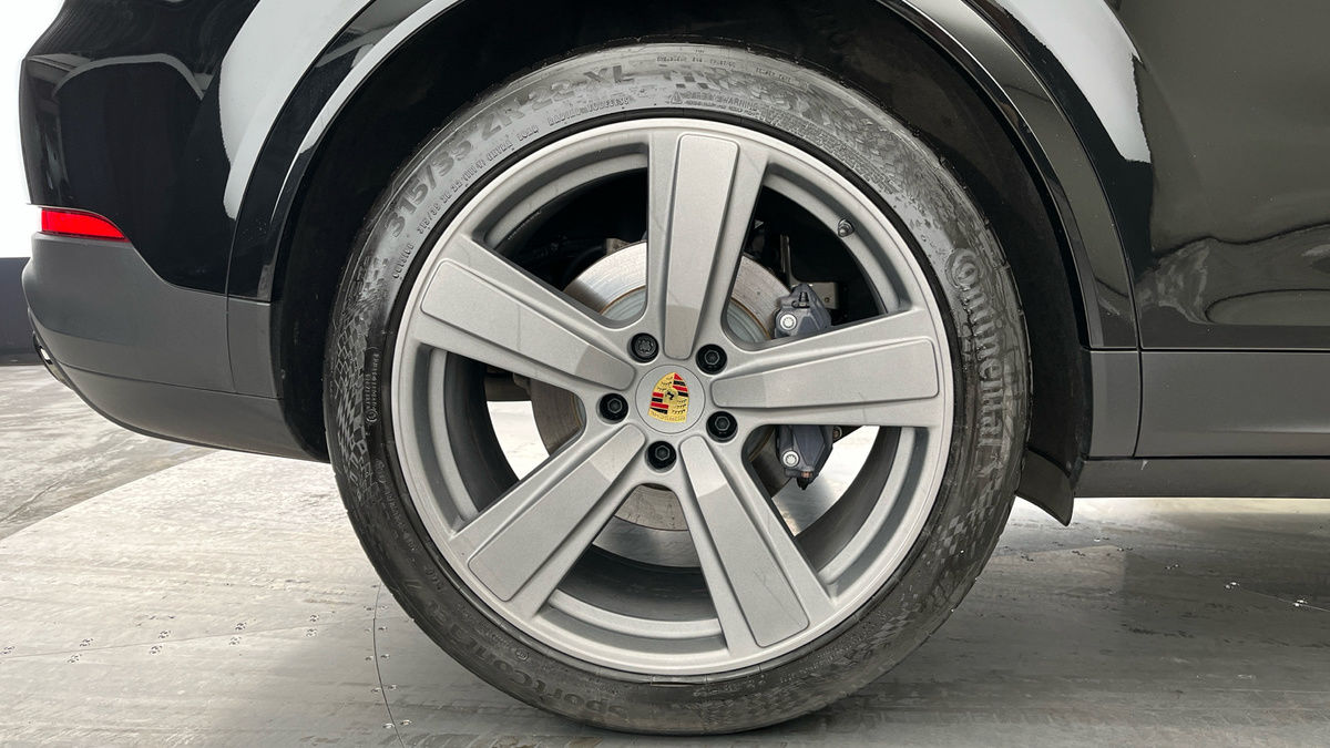 Used Porsche Cayenne 2024 for sale - 75704583: Photo 10