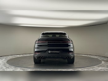 Used Porsche Cayenne 2024 for sale - 75704583: Photo