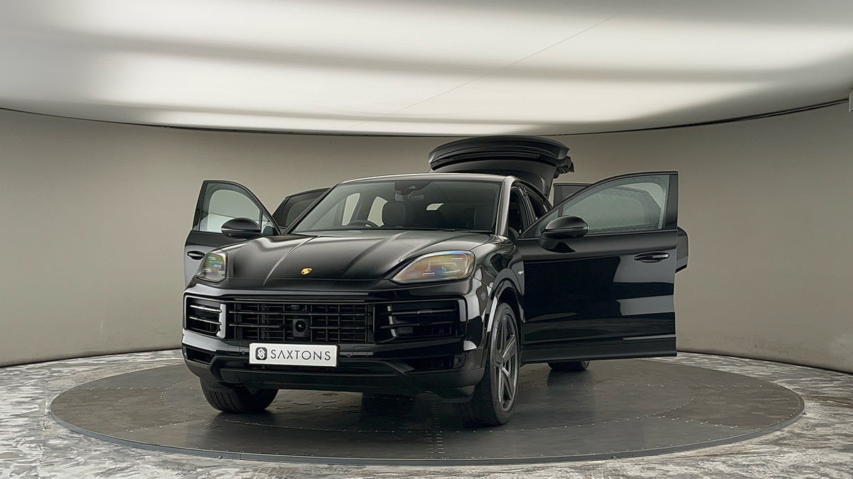 Used Porsche Cayenne 2024 for sale - 75704583: Photo 49