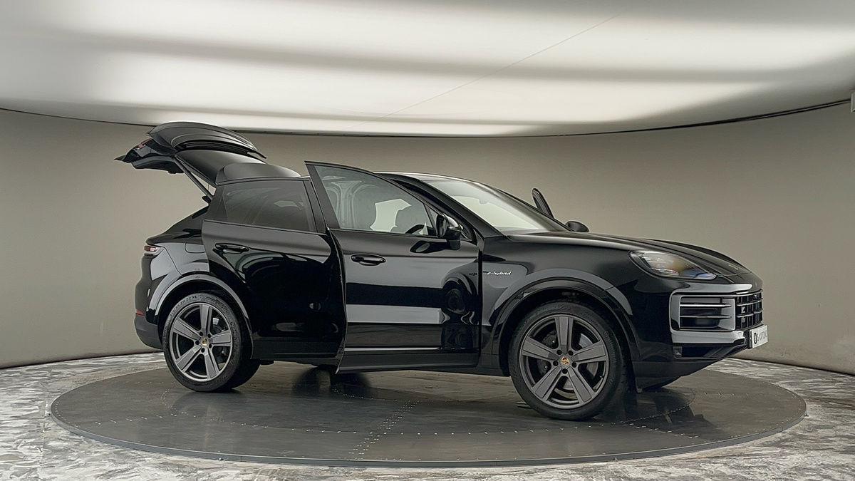 Used Porsche Cayenne 2024 for sale - 75704583: Photo 53