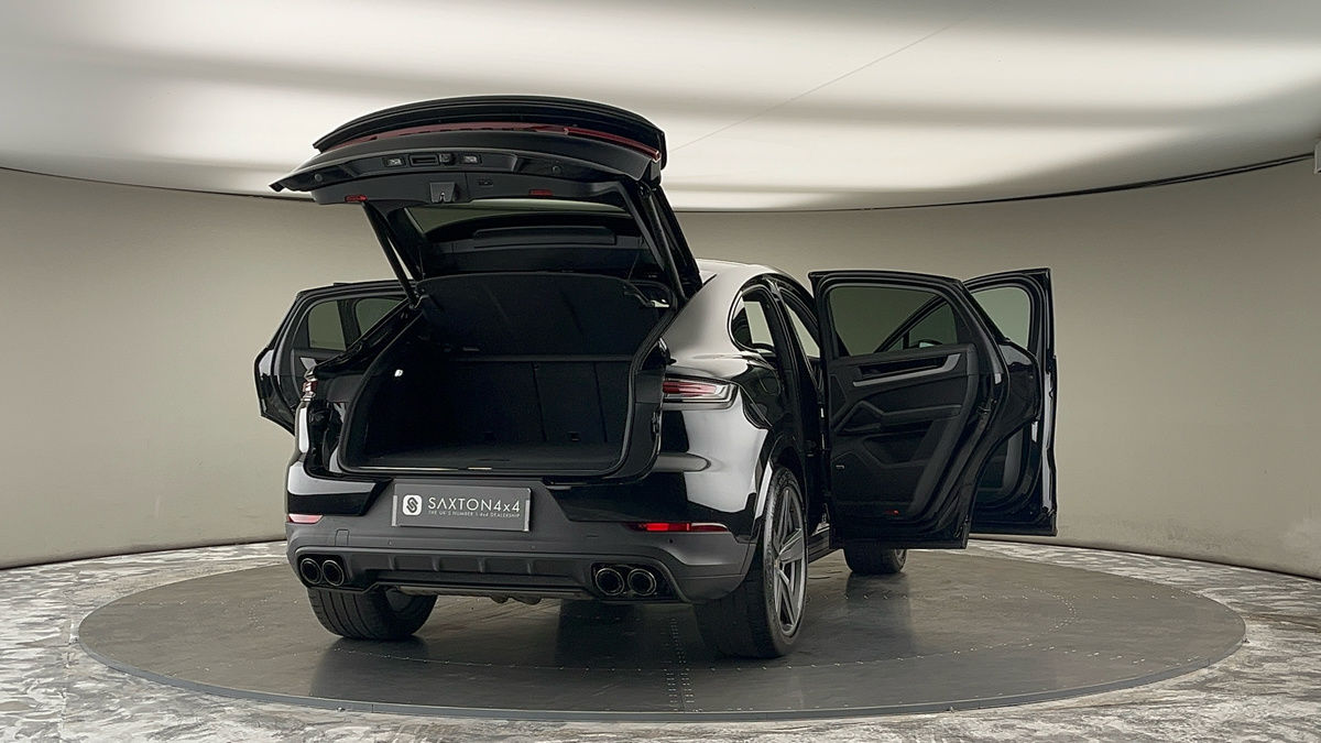 Used Porsche Cayenne 2024 for sale - 75704583: Photo 58