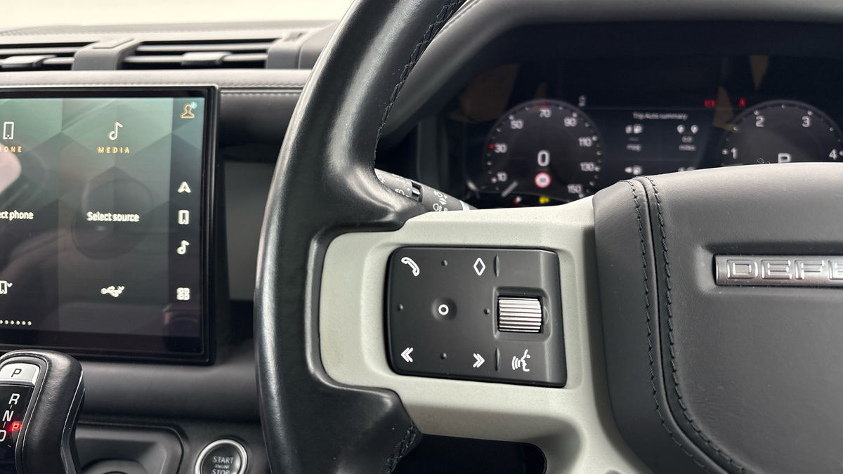 Used Land Rover Defender 90 2022 for sale - 76924153: Photo 13