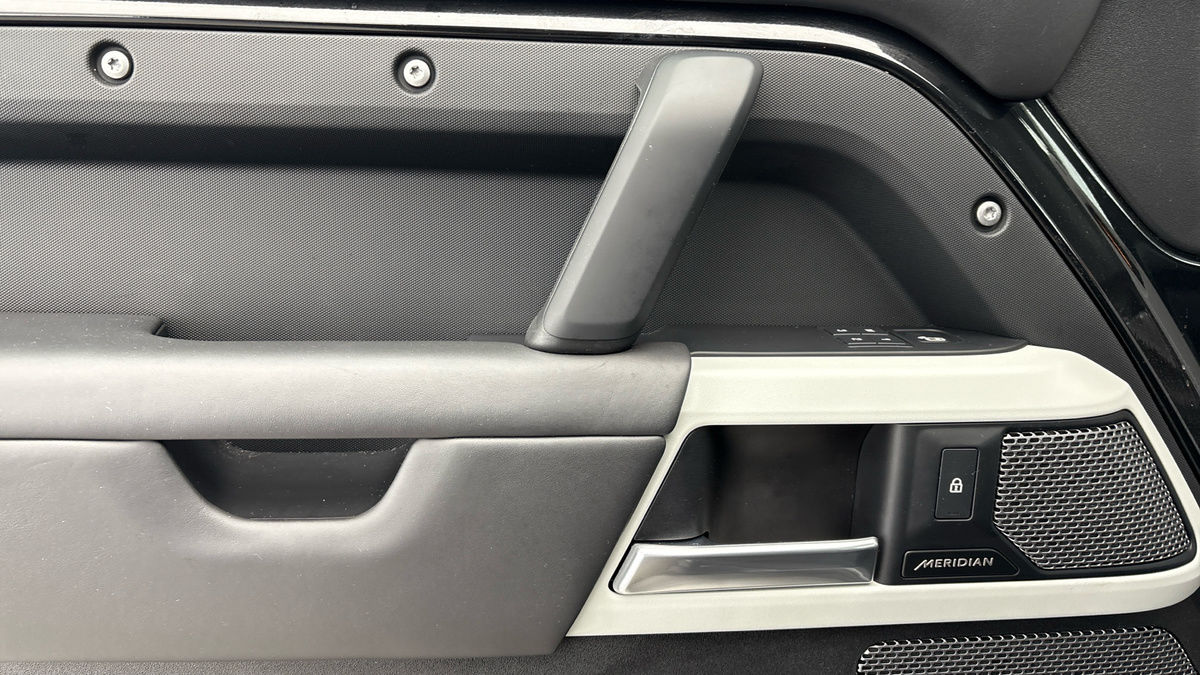 Used Land Rover Defender 90 2022 for sale - 76924153: Photo 19