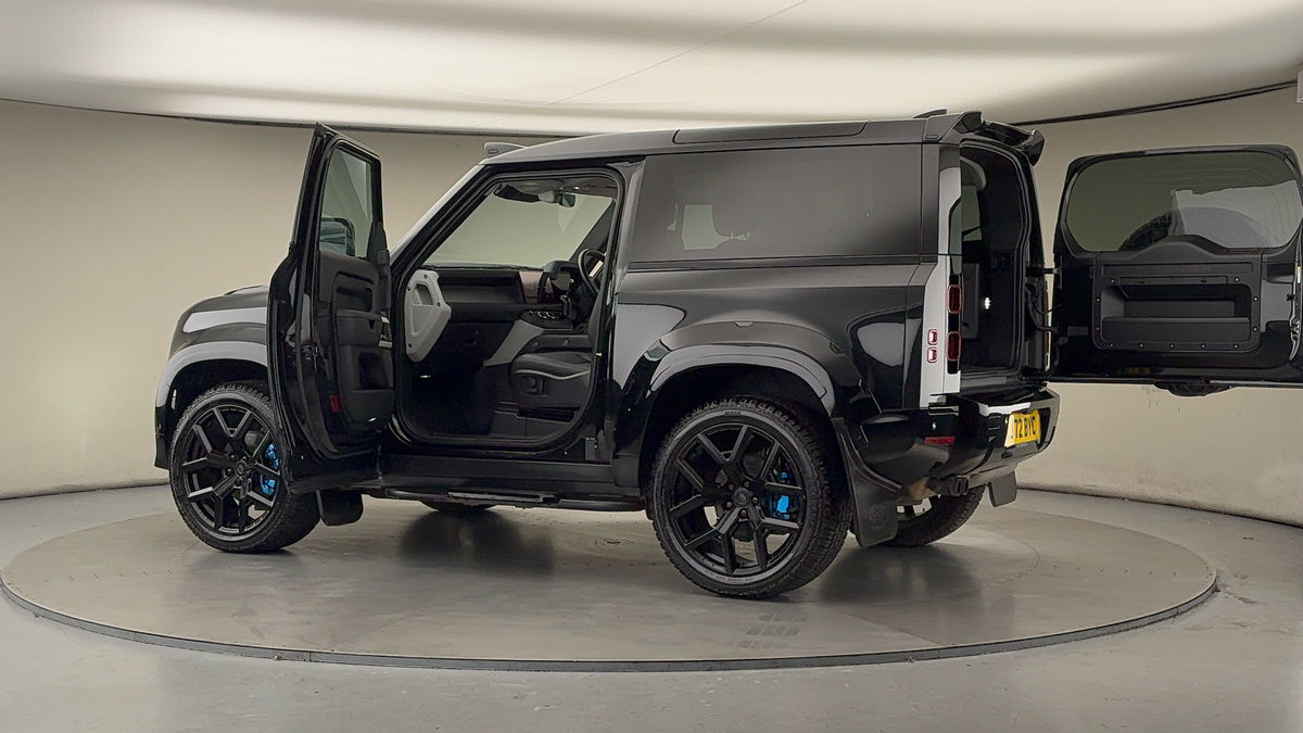 Used Land Rover Defender 90 2022 for sale - 76924153: Photo 47