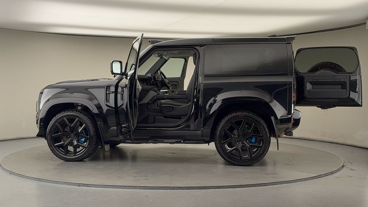 Used Land Rover Defender 90 2022 for sale - 76924153: Photo 48