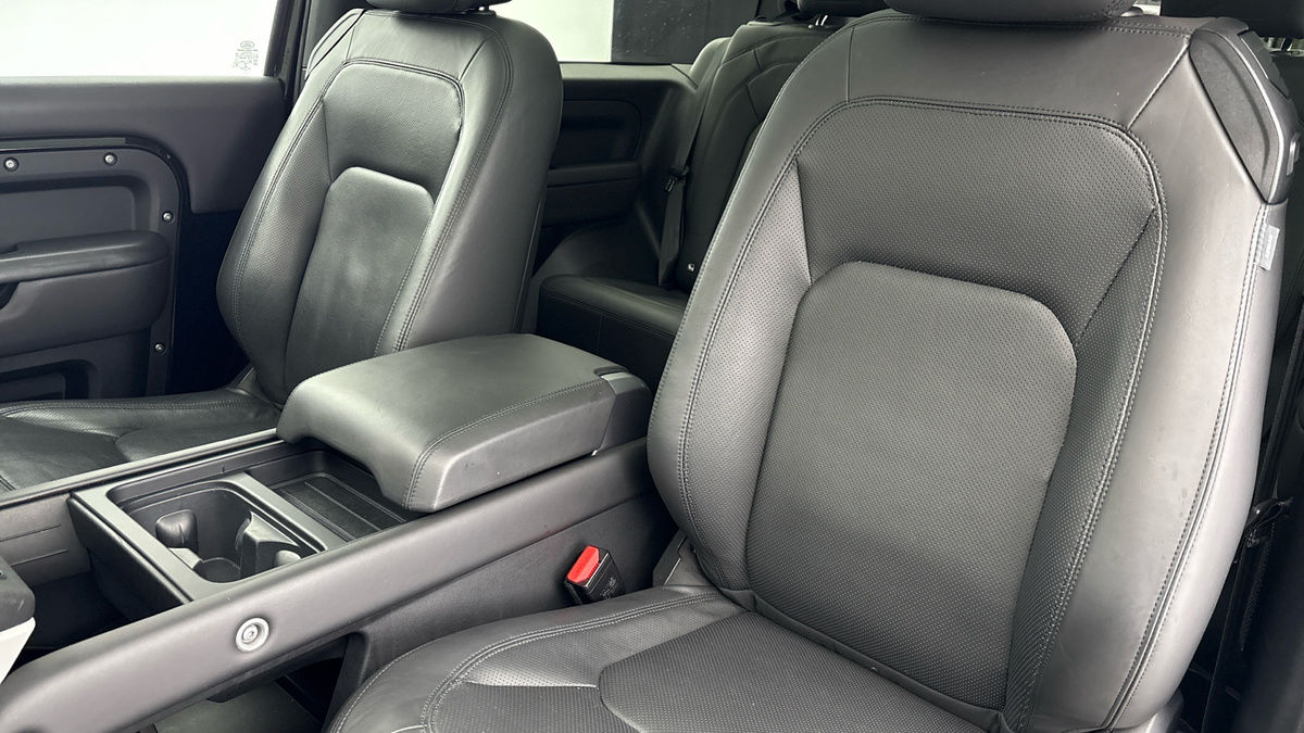 Used Land Rover Defender 90 2022 for sale - 76924153: Photo 7