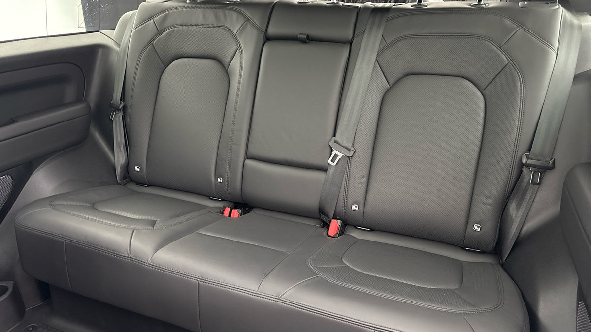 Used Land Rover Defender 90 2022 for sale - 76924153: Photo 8