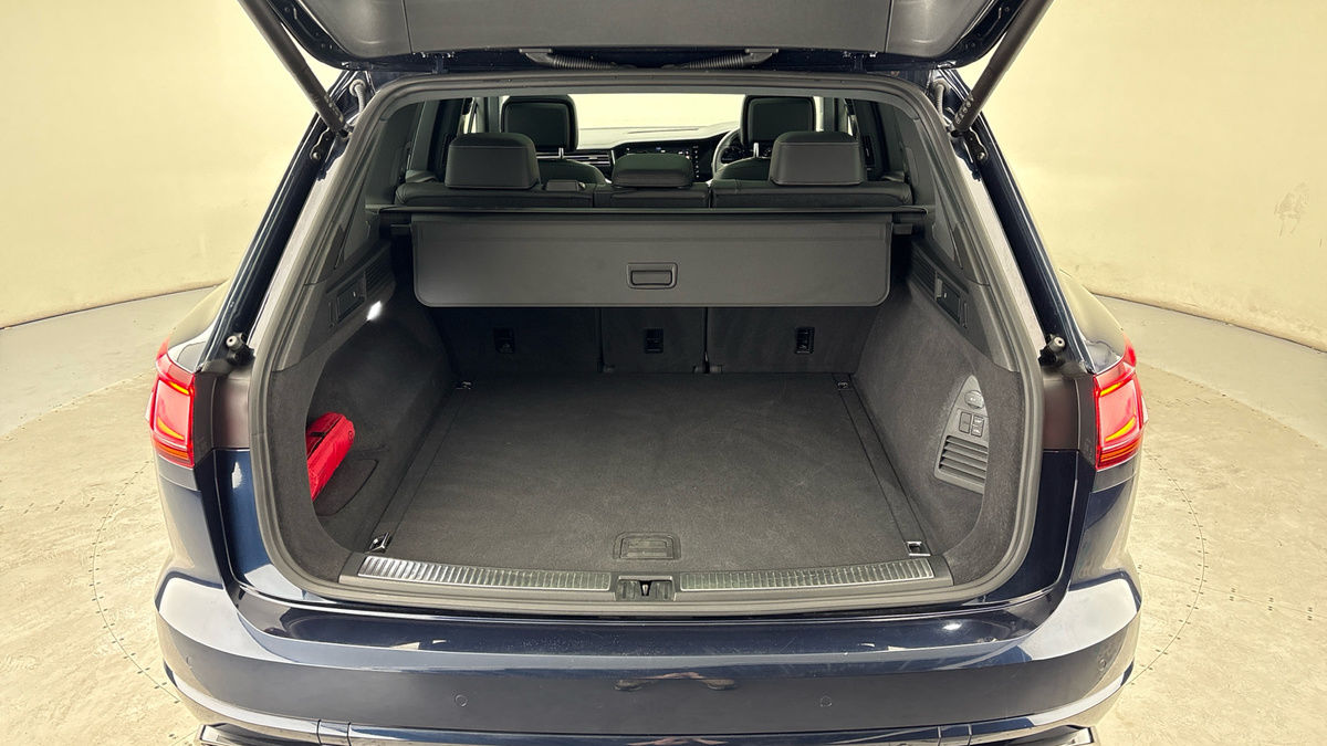 Used Volkswagen Touareg 2023 for sale - 78182397: Photo 11