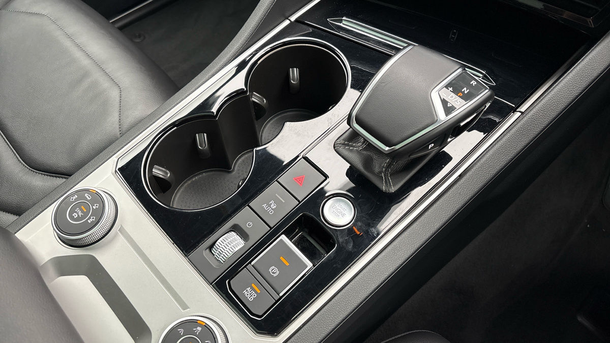 Used Volkswagen Touareg 2023 for sale - 78182397: Photo 18