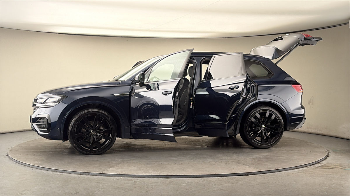 Used Volkswagen Touareg 2023 for sale - 78182397: Photo 51