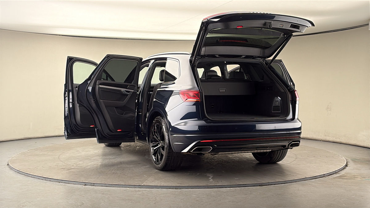 Used Volkswagen Touareg 2023 for sale - 78182397: Photo 65