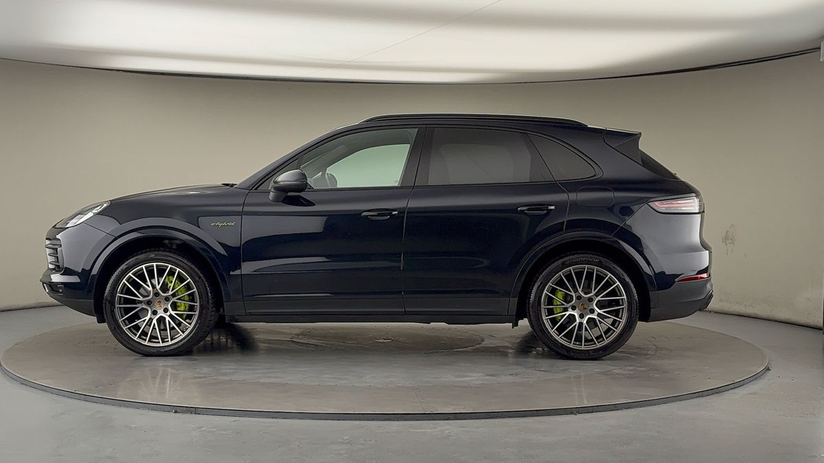 Used Porsche Cayenne 2022 for sale - 76536416: Photo 15