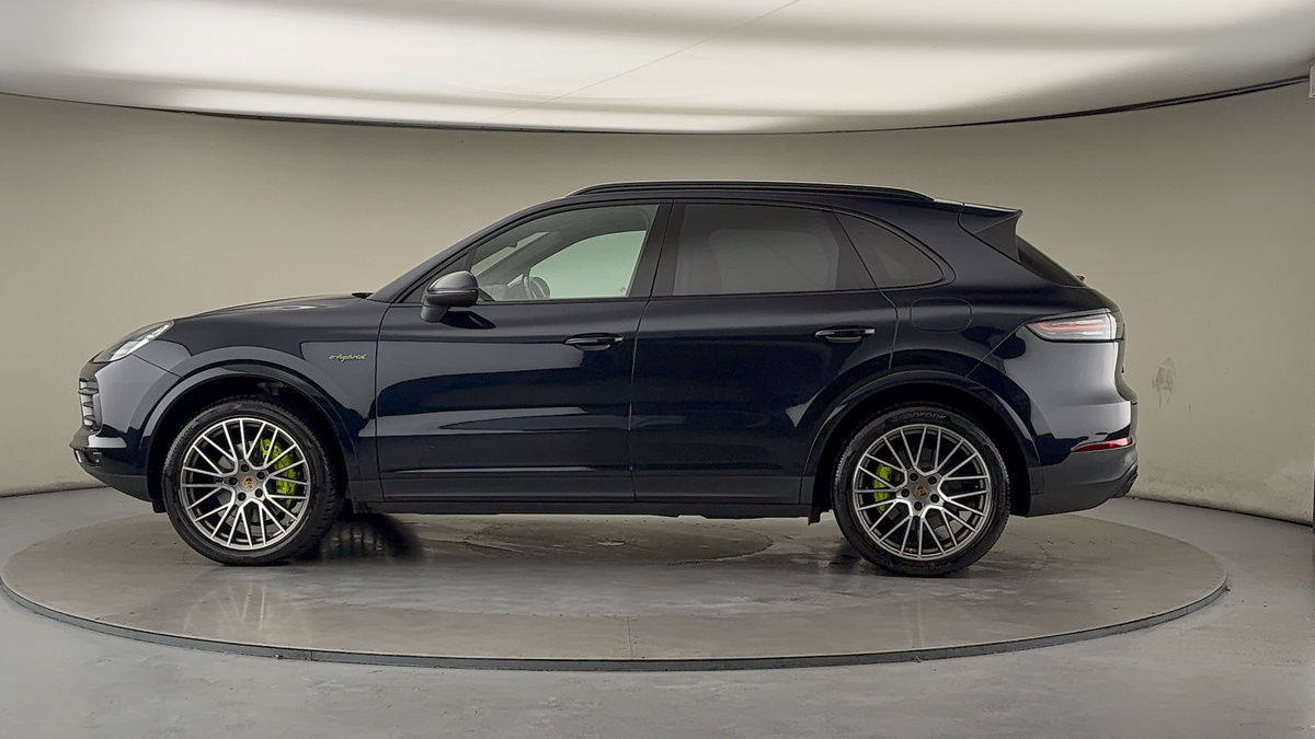 Used Porsche Cayenne 2022 for sale - 76536416: Photo 30