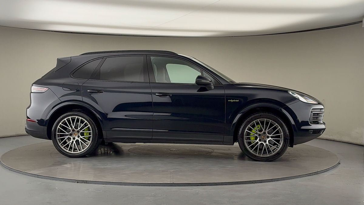 Used Porsche Cayenne 2022 for sale - 76536416: Photo 39