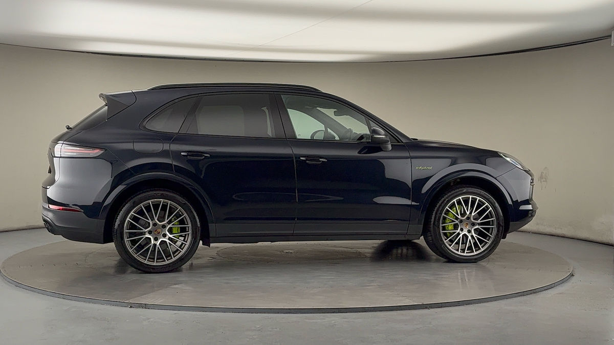 Used Porsche Cayenne 2022 for sale - 76536416: Photo 40