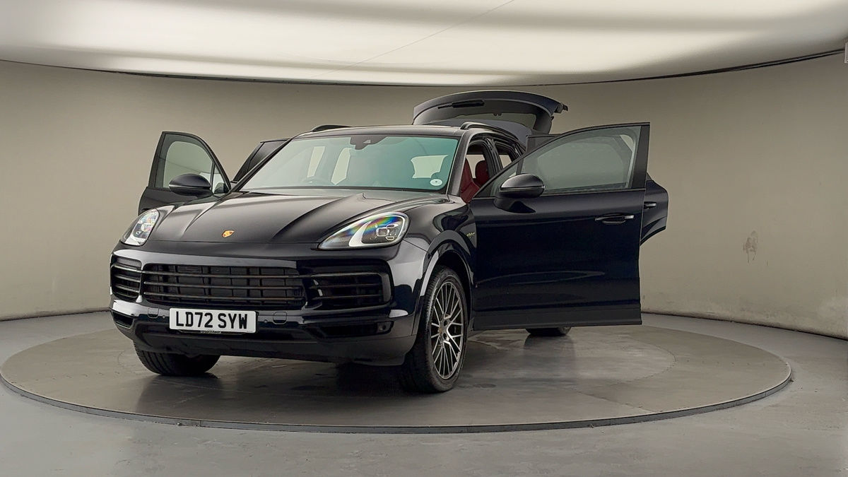 Used Porsche Cayenne 2022 for sale - 76536416: Photo 53