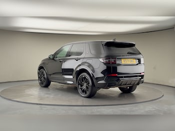 Used Land Rover Discovery Sport 2022 for sale - 76821428: Photo