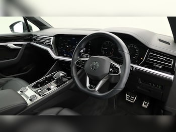 Used Volkswagen Touareg 2023 for sale - 75574898: Photo