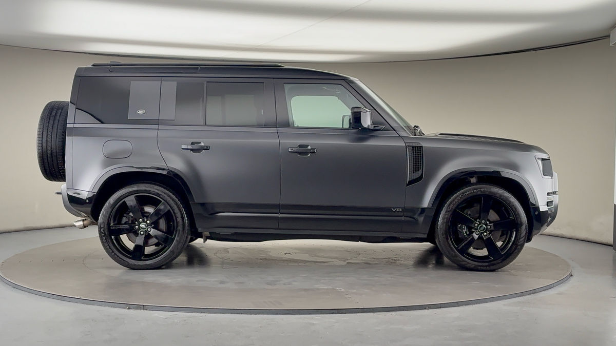 Used Land Rover Defender 2022 for sale - 78213241: Photo 16