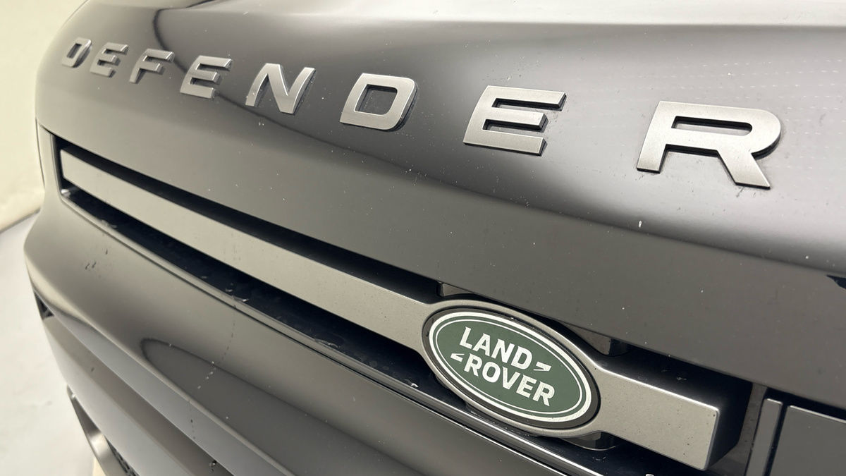 Used Land Rover Defender 2022 for sale - 78213241: Photo 24