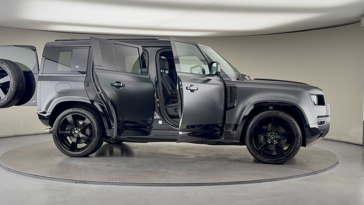 Used Land Rover Defender 2022 for sale - 78213241: Photo 57