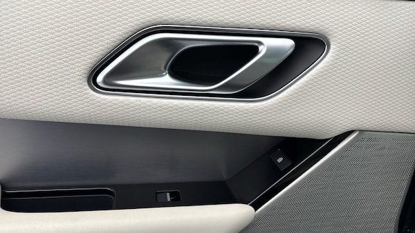 Used Land Rover Range Rover Velar 2021 for sale - 76040276: Photo 19