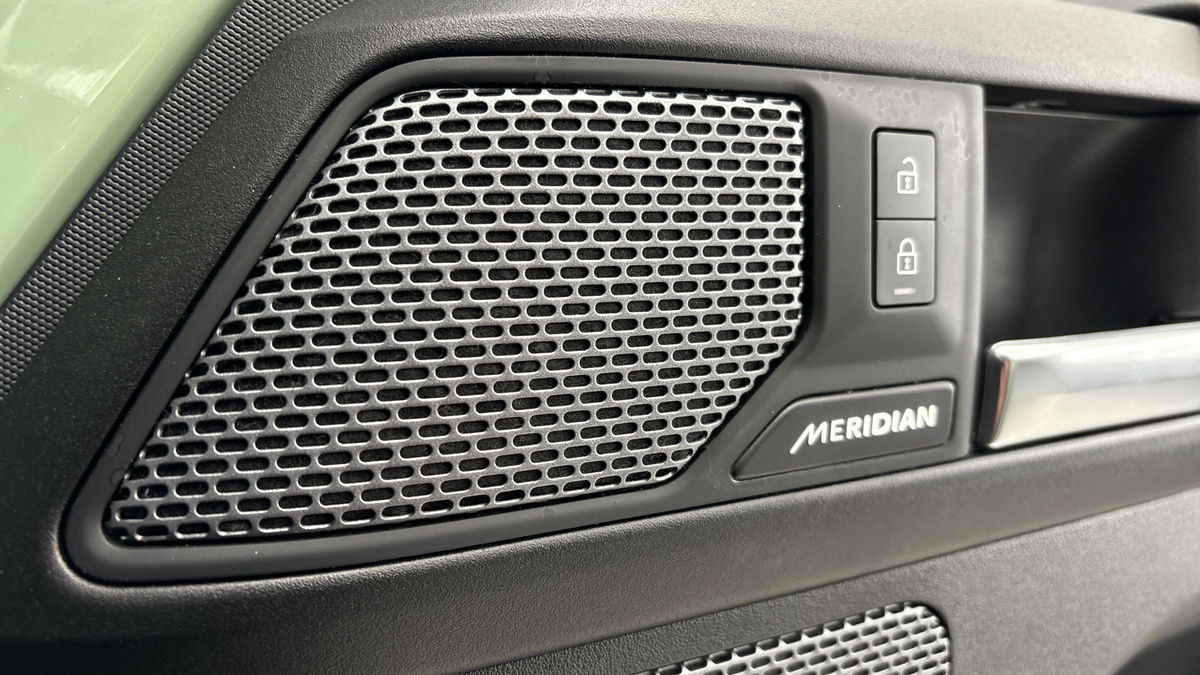 Used Land Rover Defender 90 2023 for sale - 77228052: Photo 25