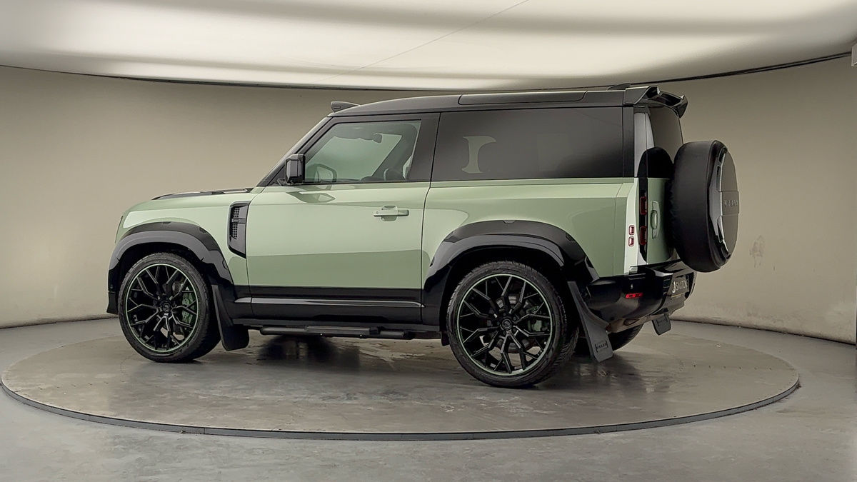 Used Land Rover Defender 90 2023 for sale - 77228052: Photo 32