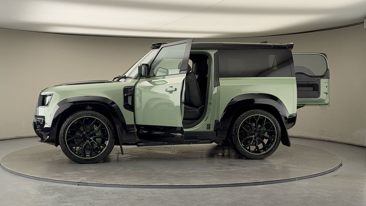 Used Land Rover Defender 90 2023 for sale - 77228052: Photo 53