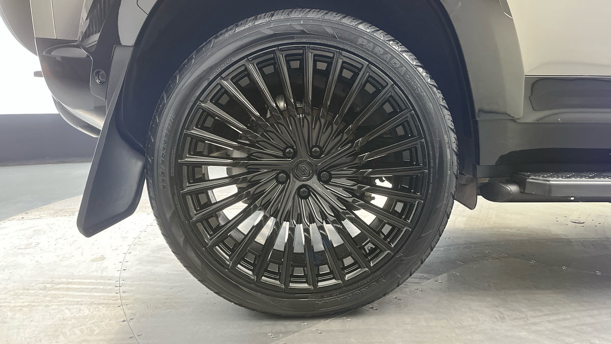 Used Land Rover Defender 110 2024 for sale - 75912462: Photo 10