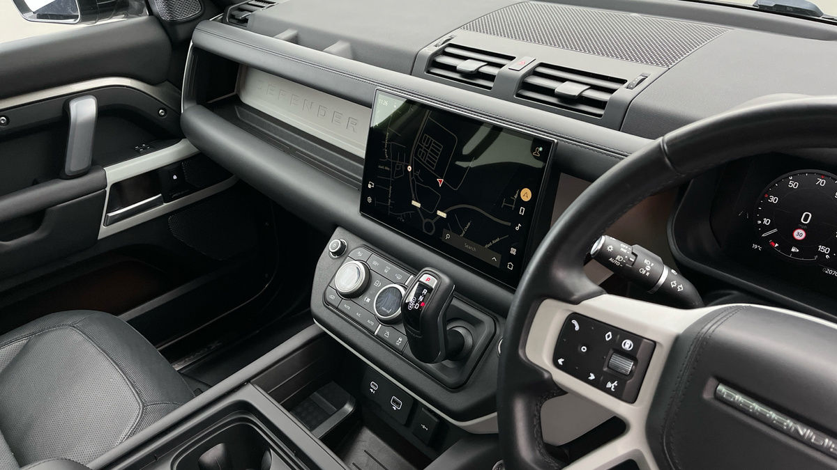 Used Land Rover Defender 110 2024 for sale - 75912462: Photo 12
