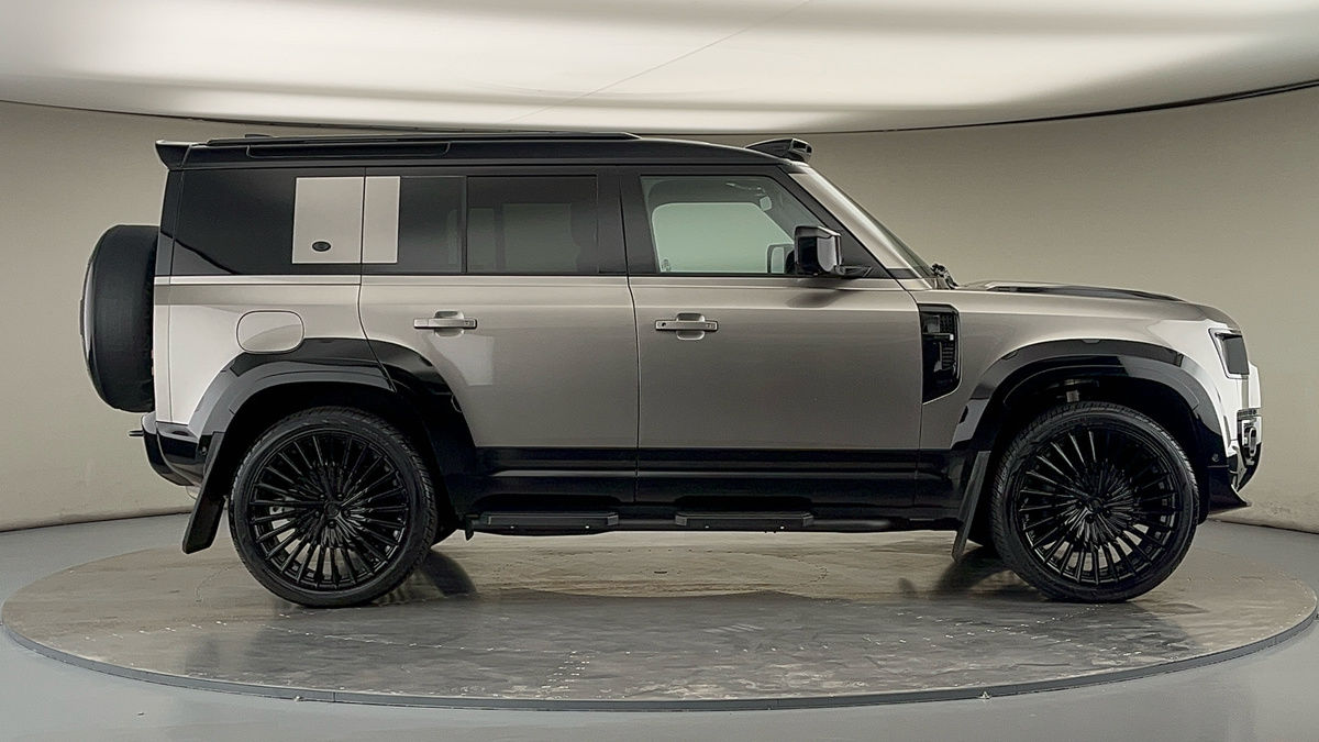 Used Land Rover Defender 110 2024 for sale - 75912462: Photo 19