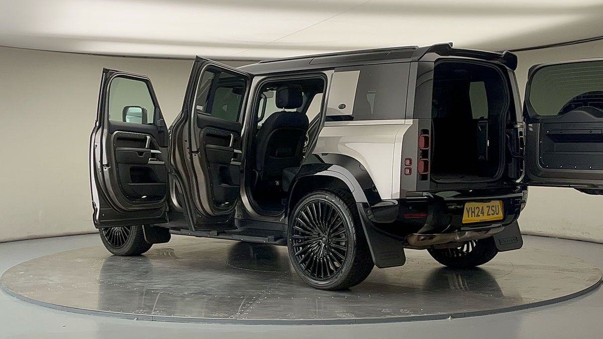 Used Land Rover Defender 110 2024 for sale - 75912462: Photo 48