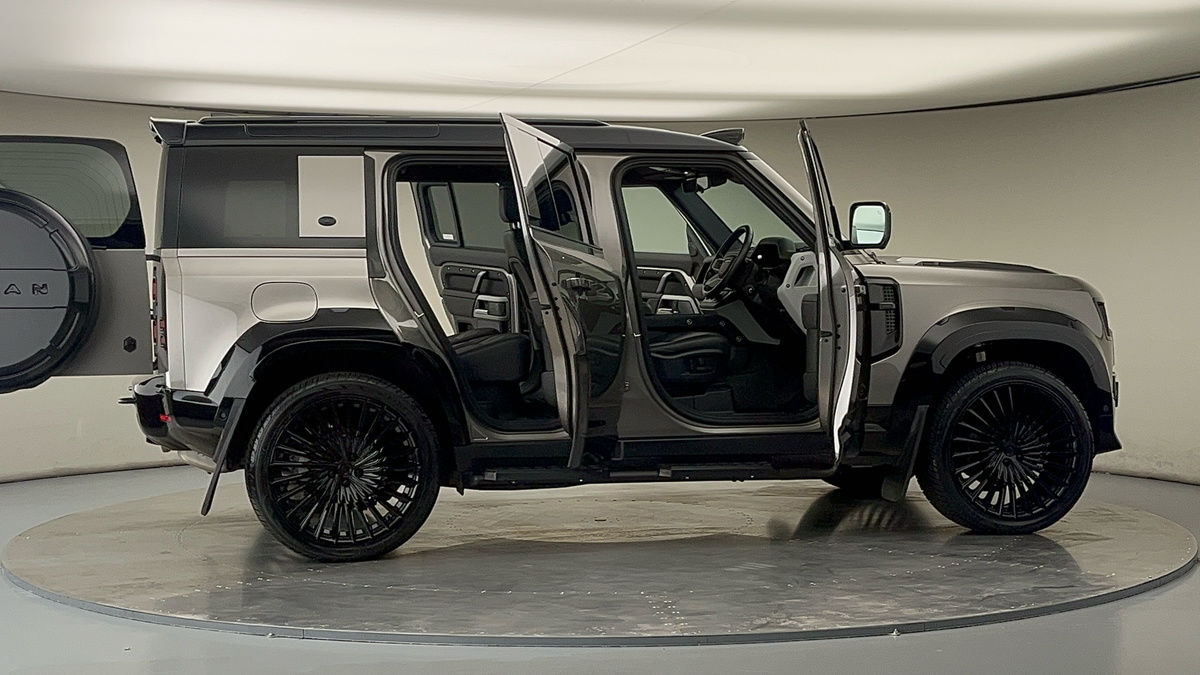 Used Land Rover Defender 110 2024 for sale - 75912462: Photo 58