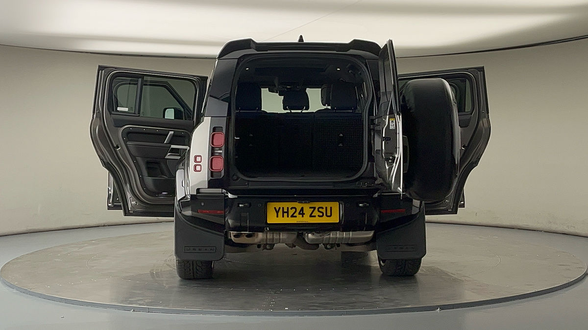 Used Land Rover Defender 110 2024 for sale - 75912462: Photo 62