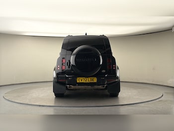 Used Land Rover Defender 110 2022 for sale - 77766120: Photo