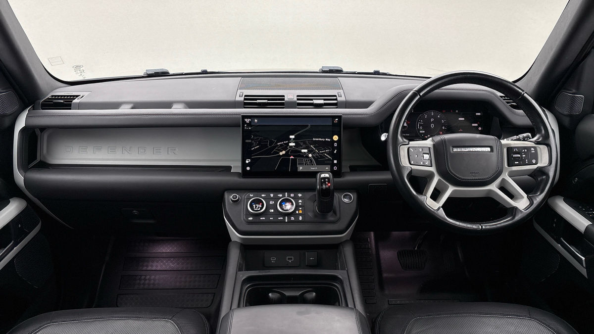 Used Land Rover Defender 2022 for sale - 77370430: Photo 12