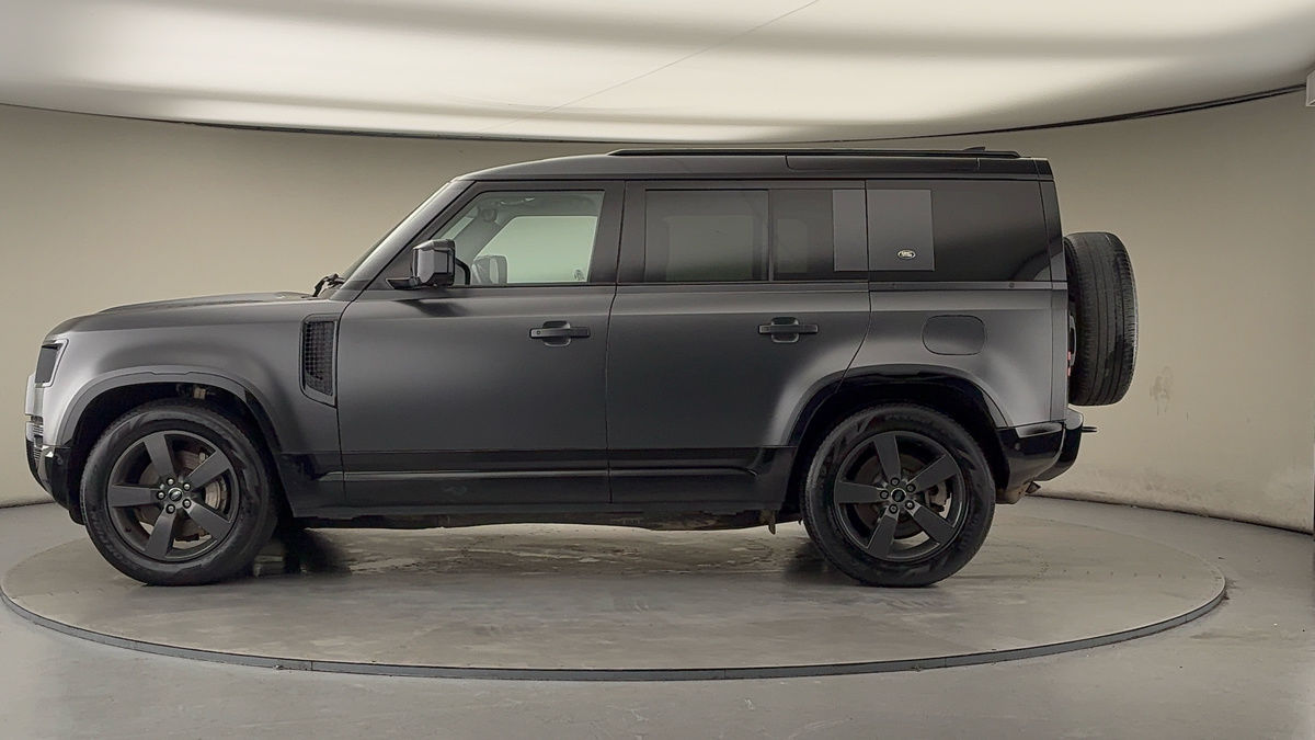 Used Land Rover Defender 2022 for sale - 77370430: Photo 15